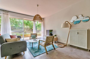 Apartment with furnished terrace close to the historic center of the city